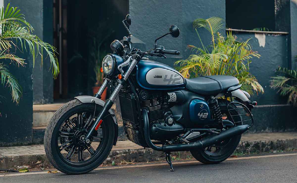 MDP jawa 42 fj ¿La nueva Jawa 42 FJ desplaza a la Royal Enfield HNTR 350 en el segmento mediano?