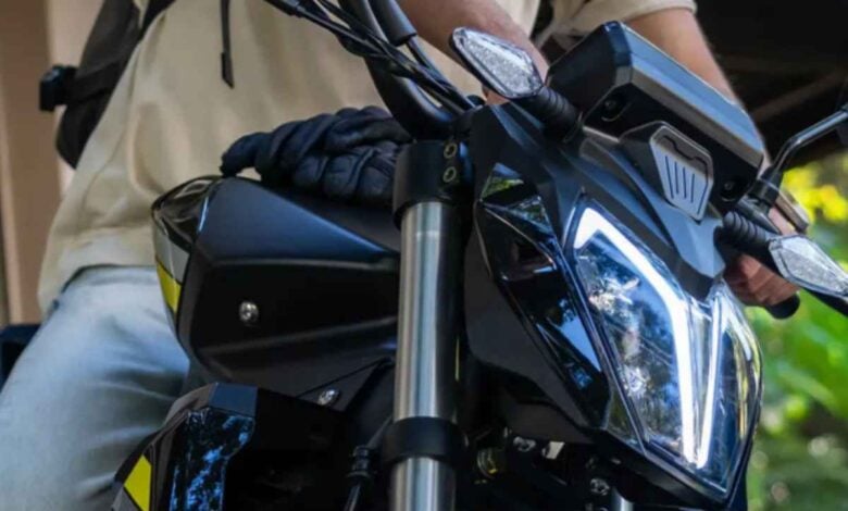 ¿Podrá la Malaguti Modena 150 imponerse entre las naked urbanas en Argentina? MDP malaguti modena 150 vs yamaha fz ¿Podrá la Malaguti Modena 150 imponerse entre las naked urbanas en Argentina?