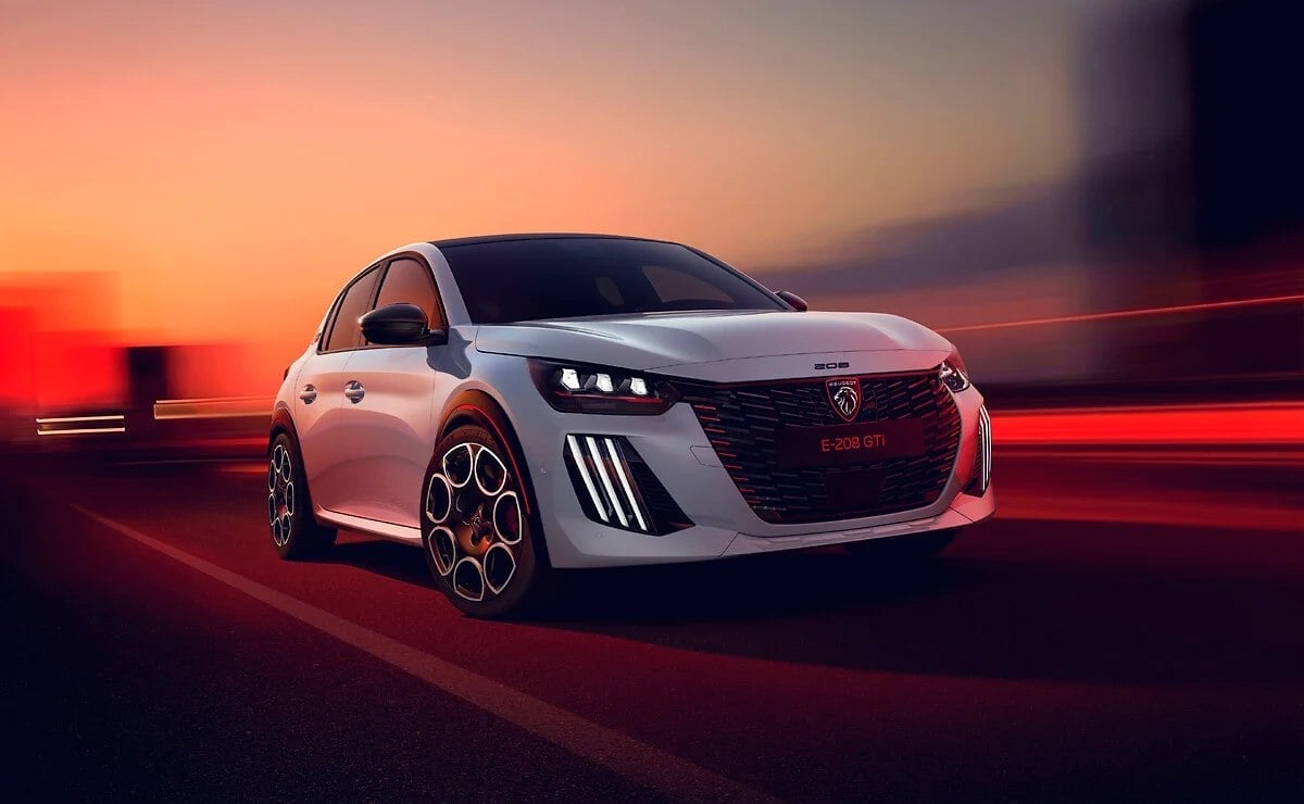 Peugeot E-208 GTi: El icónico león regresa con fuerza eléctrica MDP peugeot e 208 gti 1 Peugeot E-208 GTi: El icónico león regresa con fuerza eléctrica