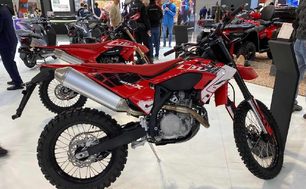 QJMotor COV 500 X: La Moto de Enduro que Revoluciona el Off-Road MDP qjmotor cov500x moto enduro 3 QJMotor COV 500 X: La Moto de Enduro que Revoluciona el Off-Road
