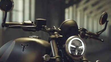 MDP triumph bonneville bobber 2026 Triumph Bonneville 400: La Clásica Reinventada en el Corazón de Pune