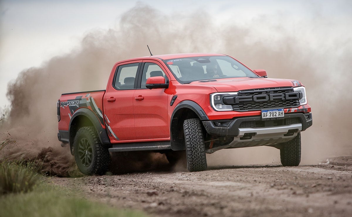 MDP Ford Ranger Raptor test drive ¿Ford Ranger o Ford Ranger Raptor? Descubre cuál es la mejor opción según tu necesidad
