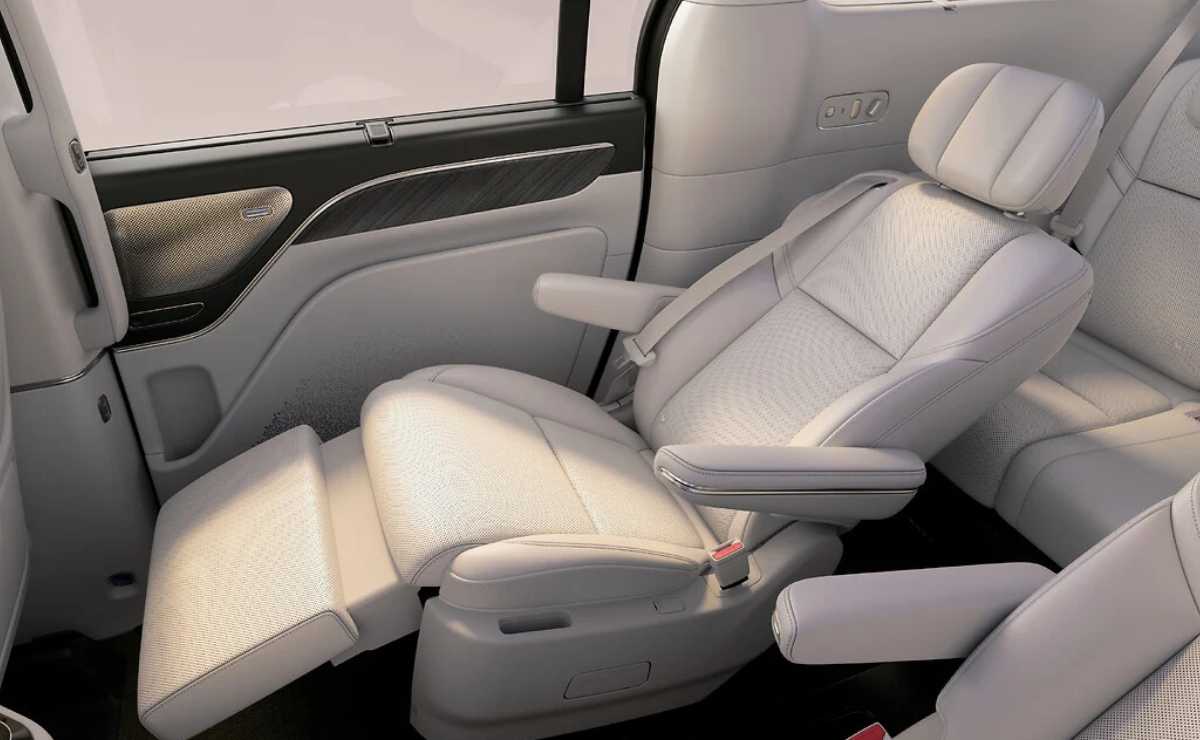 ¿Está la Leapmotor D99 lista para redefinir el segmento de las minivanes de lujo? MDP Leapmotor D99 Minivan 2 ¿Está la Leapmotor D99 lista para redefinir el segmento de las minivanes de lujo?