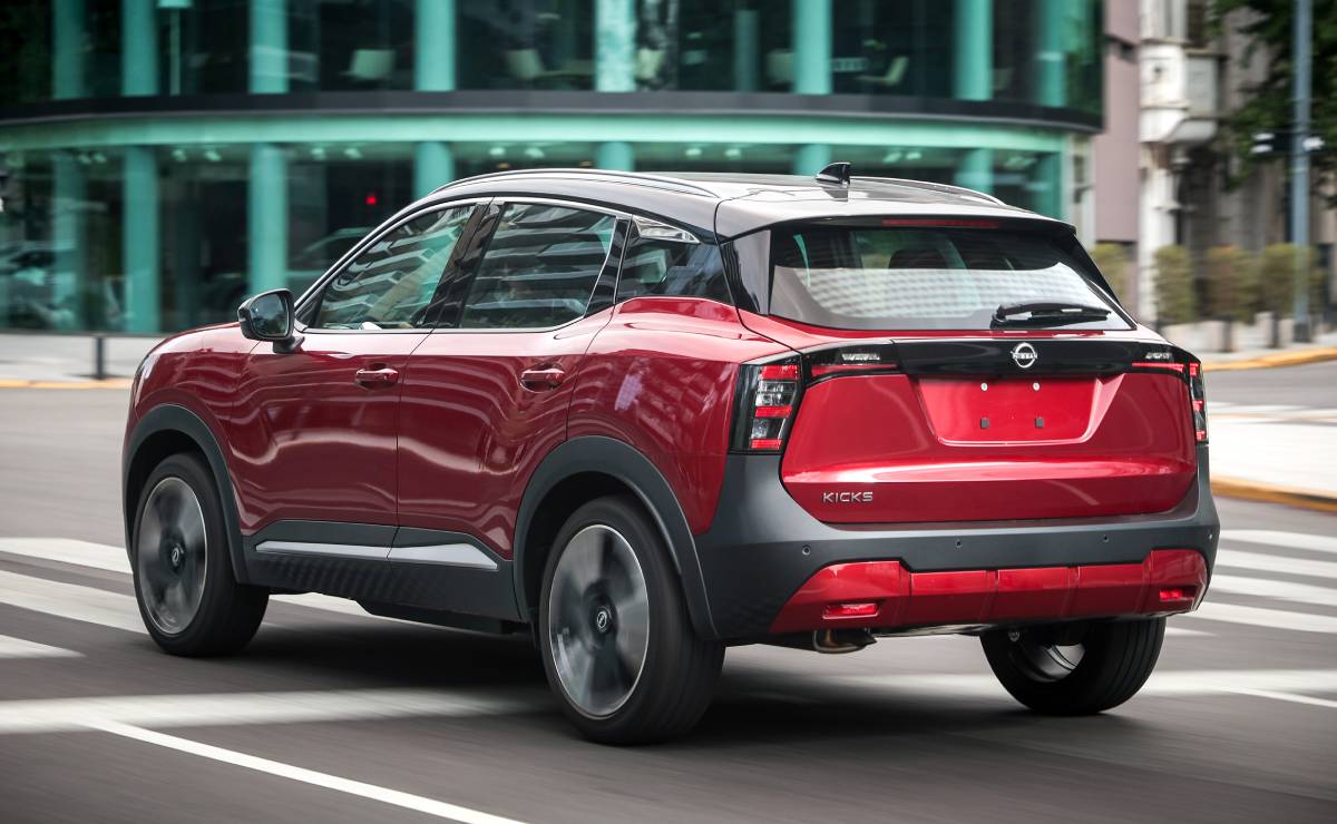 MDP Nuevo Nissan Kicks accion trasera 1 Nissan Kicks 2026: El Nuevo SUV que Redefine el Segmento B