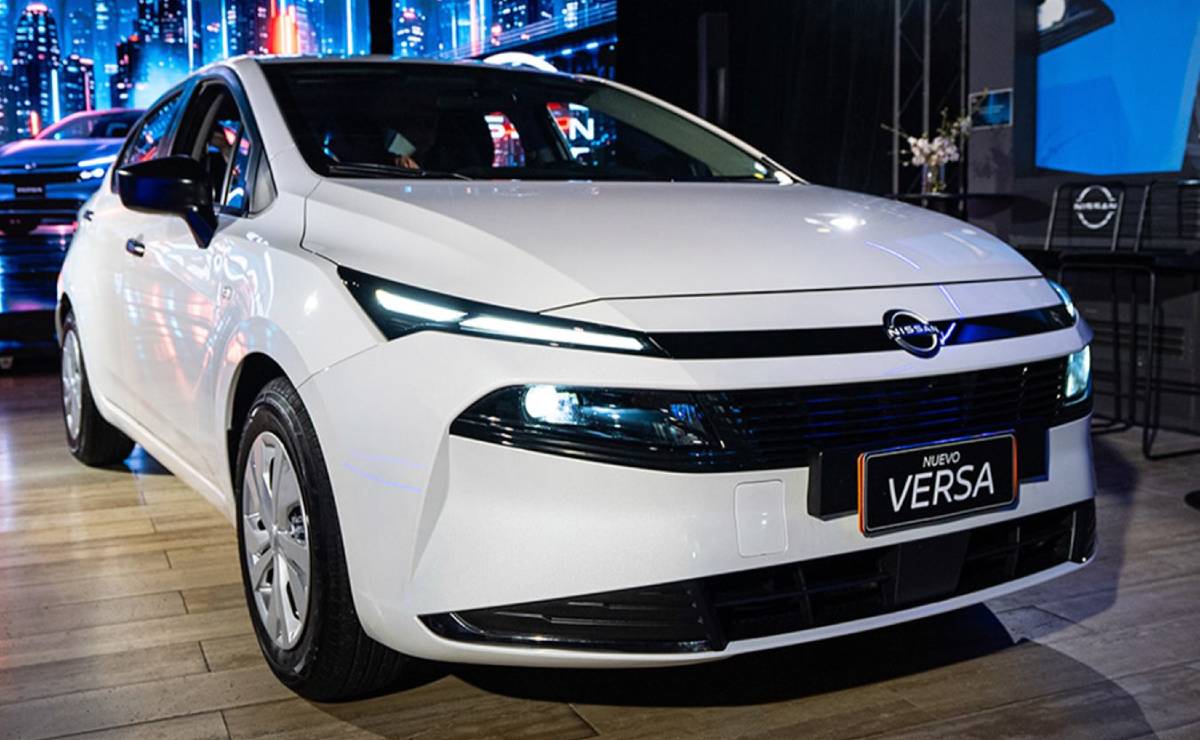 MDP Nuevo Nissan Versa 2026 frente 2 Nissan Versa 2026: Renovación que Promete Conquistar el Mercado Chileno