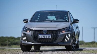 MDP Peugeot 208 autos bajaron de precio Stellantis Redefine el Mercado Argentino con Descuentos en Julio: ¿Es el Momento de Comprar?
