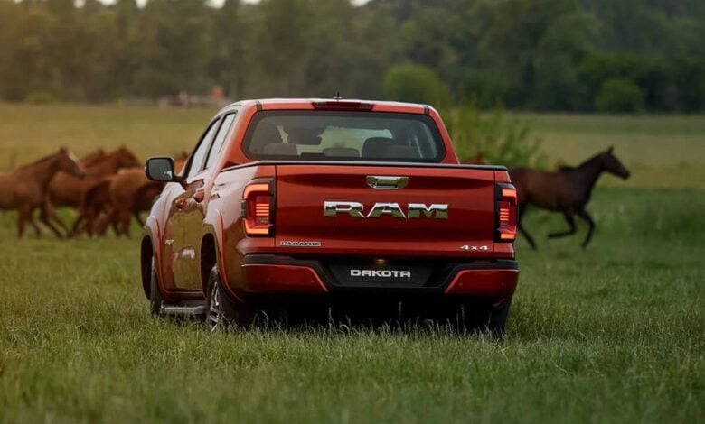 MDP RAM Dakota LAramie 2 La Nueva RAM Dakota Night Edition: ¿La Pick-Up Más Esperada del Año?