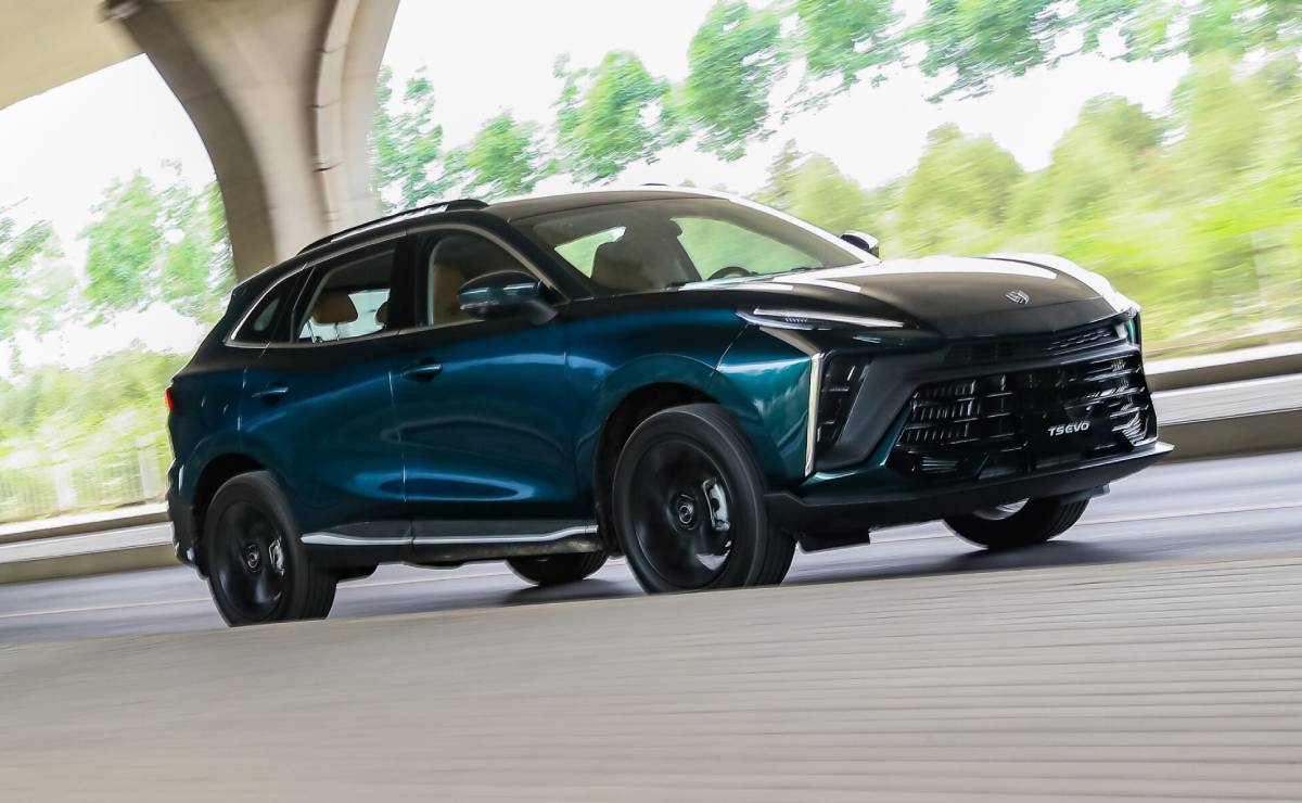 Fuerza y Seguridad: Así Forthing Impacta el Mercado Argentino con el Nuevo T5 EVO MDP SUV Forthing T5 EVO accion Fuerza y Seguridad: Así Forthing Impacta el Mercado Argentino con el Nuevo T5 EVO