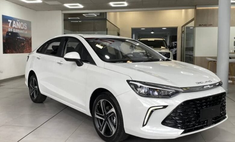 ¿Puede el BAIC U5 desafiar al Toyota Corolla en Argentina? MDP Sedan Baic EU5 Plus frente ¿Puede el BAIC U5 desafiar al Toyota Corolla en Argentina?