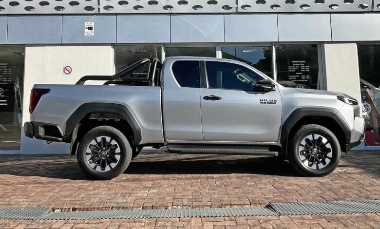 Toyota Hilux 2026 Xtra Cab Raider X: La Pick-Up que Redefine el Mercado en Sudáfrica MDP Toyota Hilux 2026 Xtra Cab Raider X perfil Toyota Hilux 2026 Xtra Cab Raider X: La Pick-Up que Redefine el Mercado en Sudáfrica