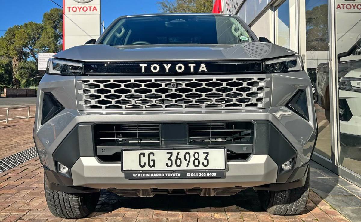 Toyota Hilux 2026 Xtra Cab Raider X: La Pick-Up que Redefine el Mercado en Sudáfrica MDP Toyota Hilux 2026 Xtra Cab Raider X perfil trompa Toyota Hilux 2026 Xtra Cab Raider X: La Pick-Up que Redefine el Mercado en Sudáfrica