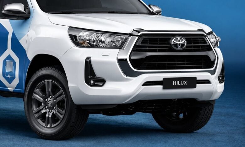 MDP Toyota Hilux hidrogeno Toyota Hilux a Hidrógeno: La Revolución Ecológica que Enfrentará el Dakar 2027