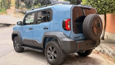 MDP Toyota Land Cruiser FJ trasera 3 Toyota Land Cruiser FJ: Redefiniendo el acceso a la aventura todoterreno