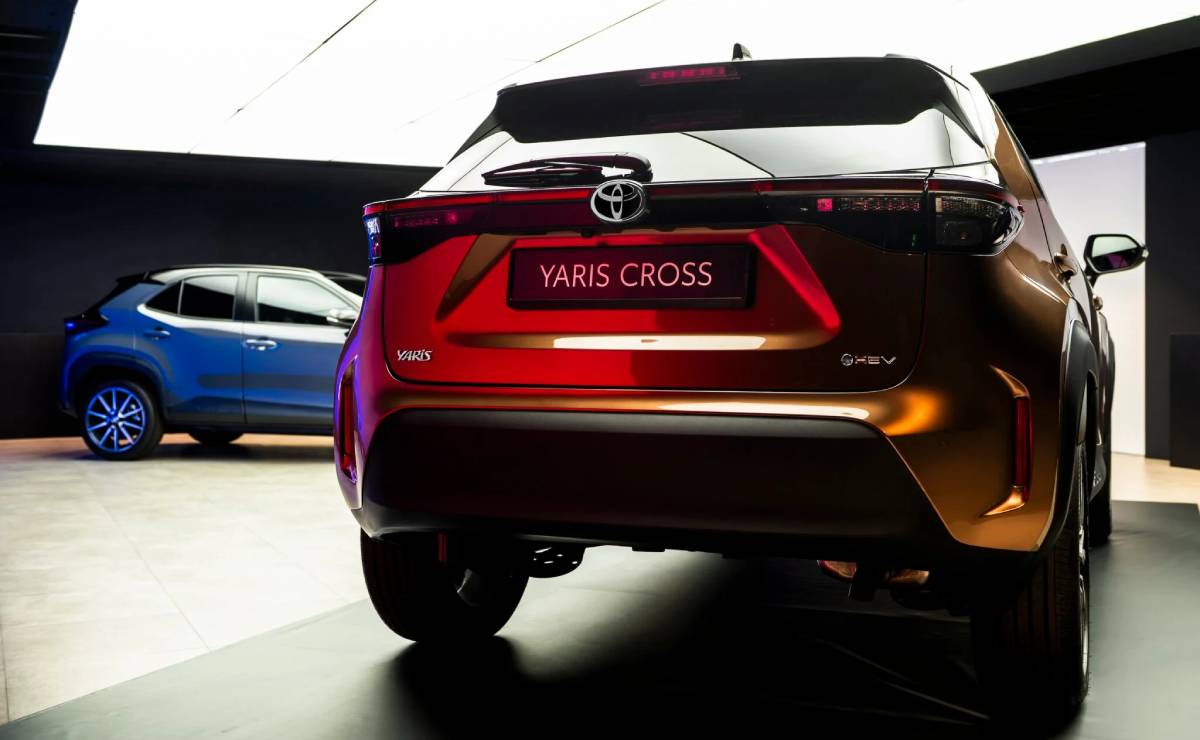 MDP Toyota Yaris Cross Europeo trasera Toyota Yaris Cross 2024: La Nueva Cara del SUV Urbano Más Esperado en Europa