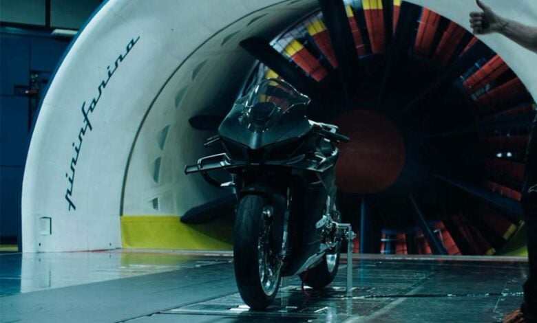 La CFMoto V4 SR-RR: Una Superdeportiva China que Desafía los Límites en el Corazón de Italia MDP cfmoto v4 sr rr pininfarin La CFMoto V4 SR-RR: Una Superdeportiva China que Desafía los Límites en el Corazón de Italia