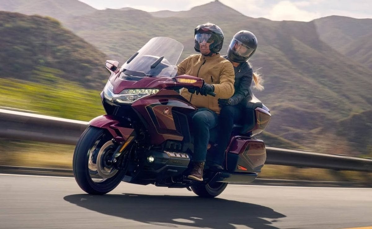 Honda GL1800 Gold Wing Tour 50th Anniversary: La Joya del Turismo de Lujo Celebrando Medio Siglo MDP honda golwing edicion especial1 Honda GL1800 Gold Wing Tour 50th Anniversary: La Joya del Turismo de Lujo Celebrando Medio Siglo