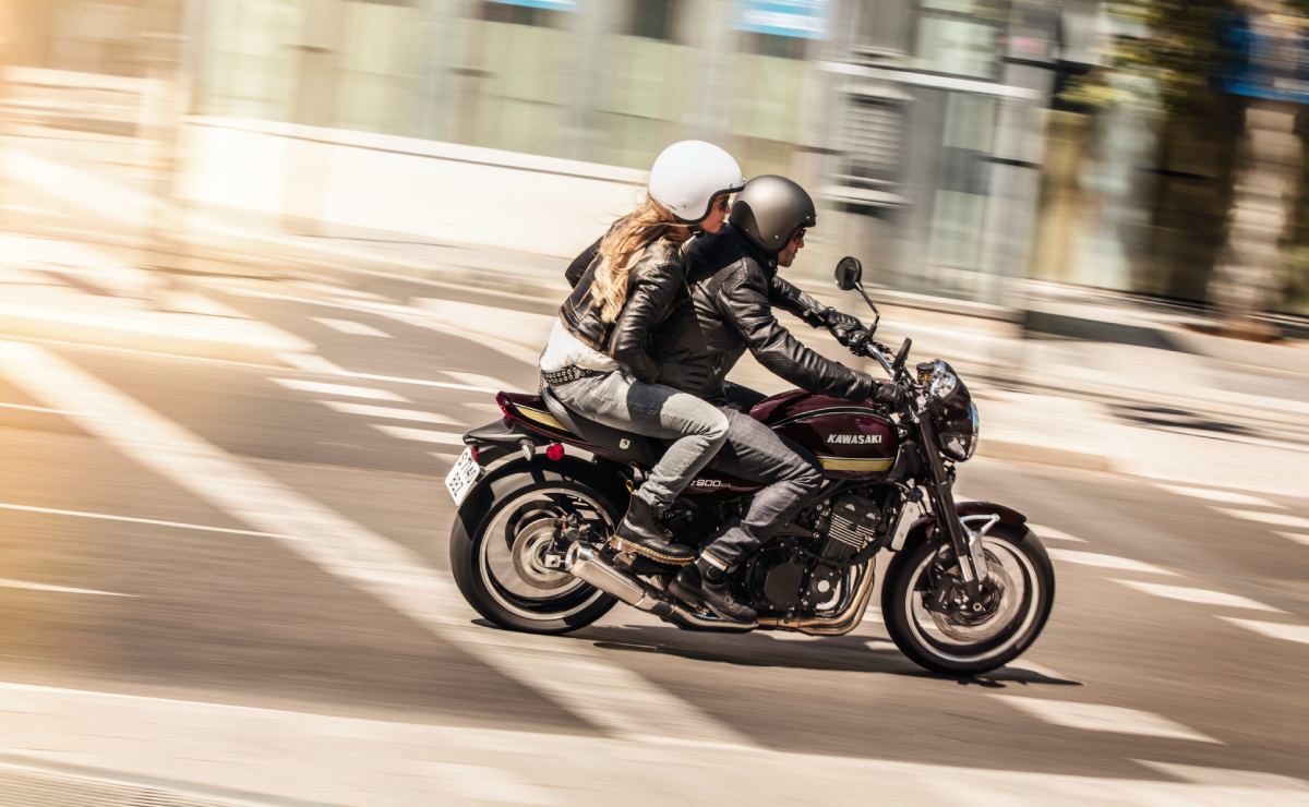 MDP kawasaki z900 rs 4 Kawasaki Z900RS ABS: La Clásica que Renace con Tecnología Moderna