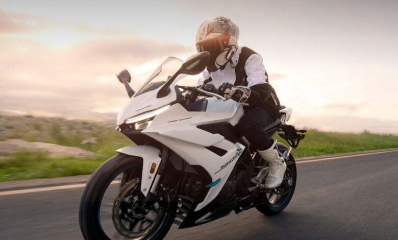 La Revolución de las Deportivas de Baja Cilindrada: Kove 350RR Llega a España MDP moto deportiva kove 350rr2 La Revolución de las Deportivas de Baja Cilindrada: Kove 350RR Llega a España