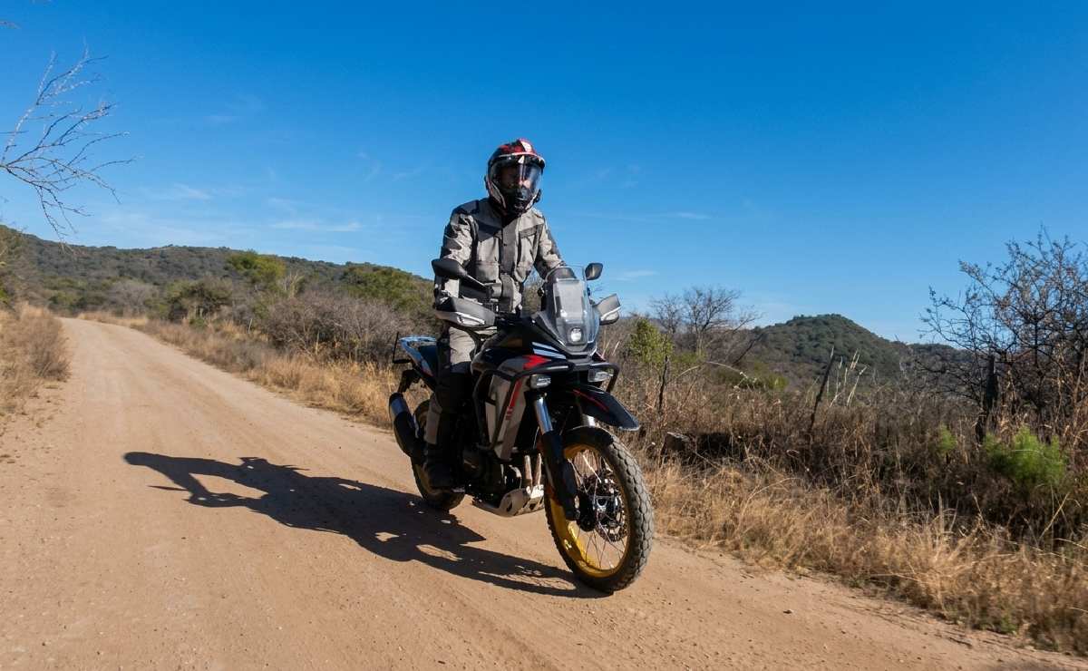 MDP qjmotor srt450 rx test ride 5 La QJMotor SRT 450 RX: Una Estrella Ascendente en el Mundo de las Trail Medias