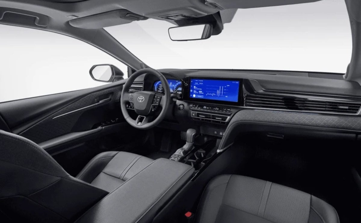 Toyota Camry HEV 2026: El regreso del sedán mediano que redefinirá el mercado mexicano MDP toyota camry hev3 Toyota Camry HEV 2026: El regreso del sedán mediano que redefinirá el mercado mexicano