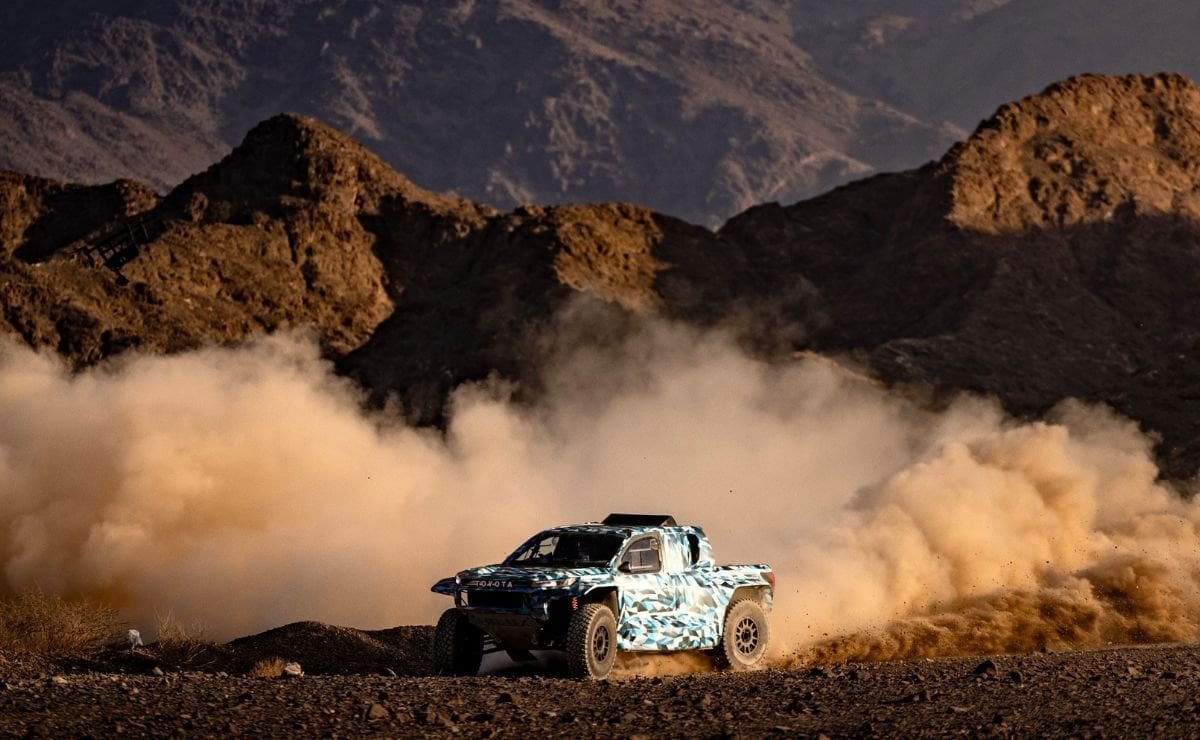 MDP toyota hilux a hidrogeno2 Toyota Hilux a Hidrógeno: La Revolución Ecológica que Enfrentará el Dakar 2027