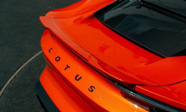 El Nuevo Lotus Esprit: Innovación y Poder Juntos en la Carretera MDP 2029 lotus esprit to offer v 6 option al 1200x740 1 El Nuevo Lotus Esprit: Innovación y Poder Juntos en la Carretera