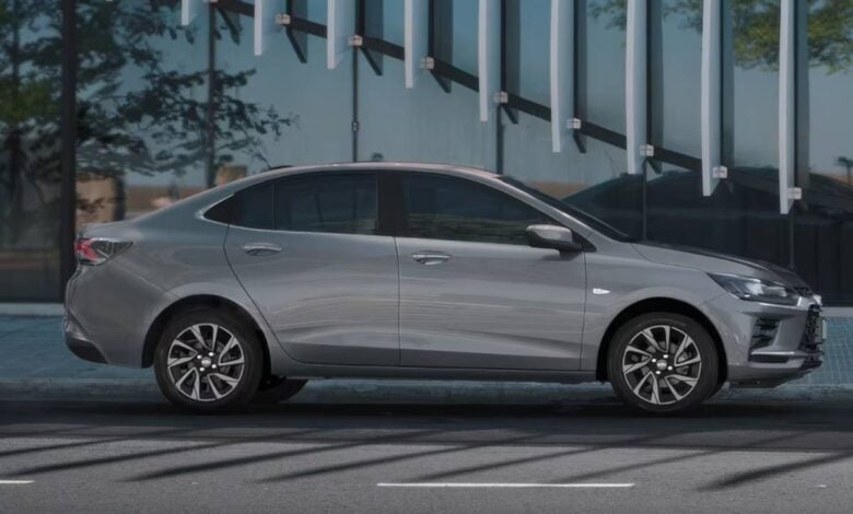 El Chevrolet Onix Plus 2027 redefine el mercado argentino de sedanes compactos MDP Chevrolet Onix Plus perfil 1 El Chevrolet Onix Plus 2027 redefine el mercado argentino de sedanes compactos