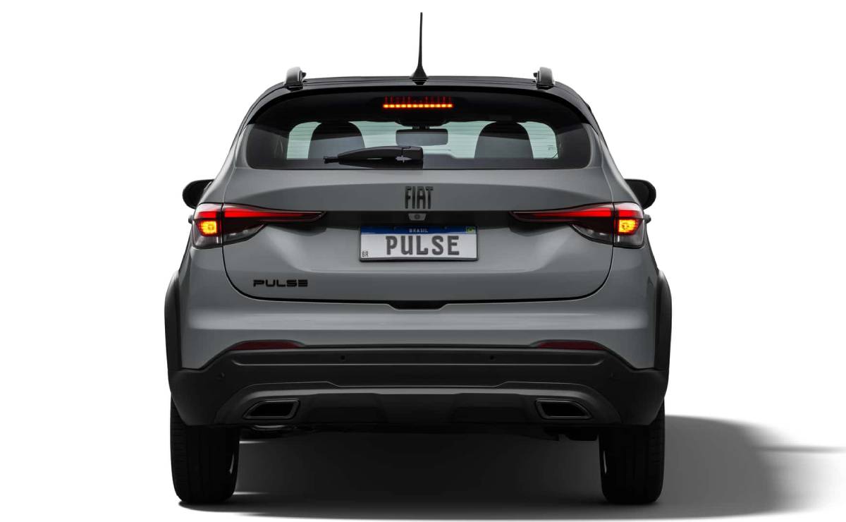 Fiat Pulse 2027: Innovación en la Gama Brasileña para Enfrentar al Jeep Avenger MDP Fiat Pulse BlackMotion cola Fiat Pulse 2027: Innovación en la Gama Brasileña para Enfrentar al Jeep Avenger