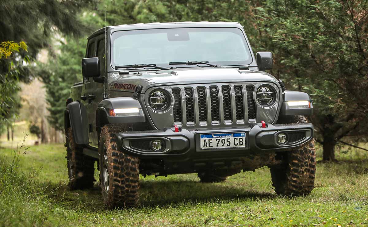 MDP JEEP GLADIATOR RUBICON ESTATICA PASTO ¿Ford Bronco pick-up: la rival perfecta para la Jeep Gladiator?