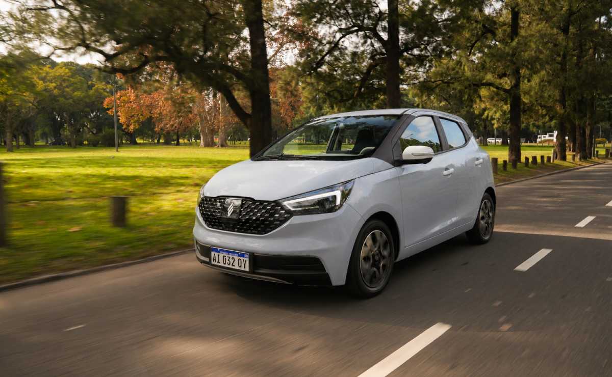 MDP JMEV Easy 3 auto mas barato La Revolución Silenciosa: ¿Cómo el 2026 Transformó el Mercado Argentino de Autos Eléctricos?