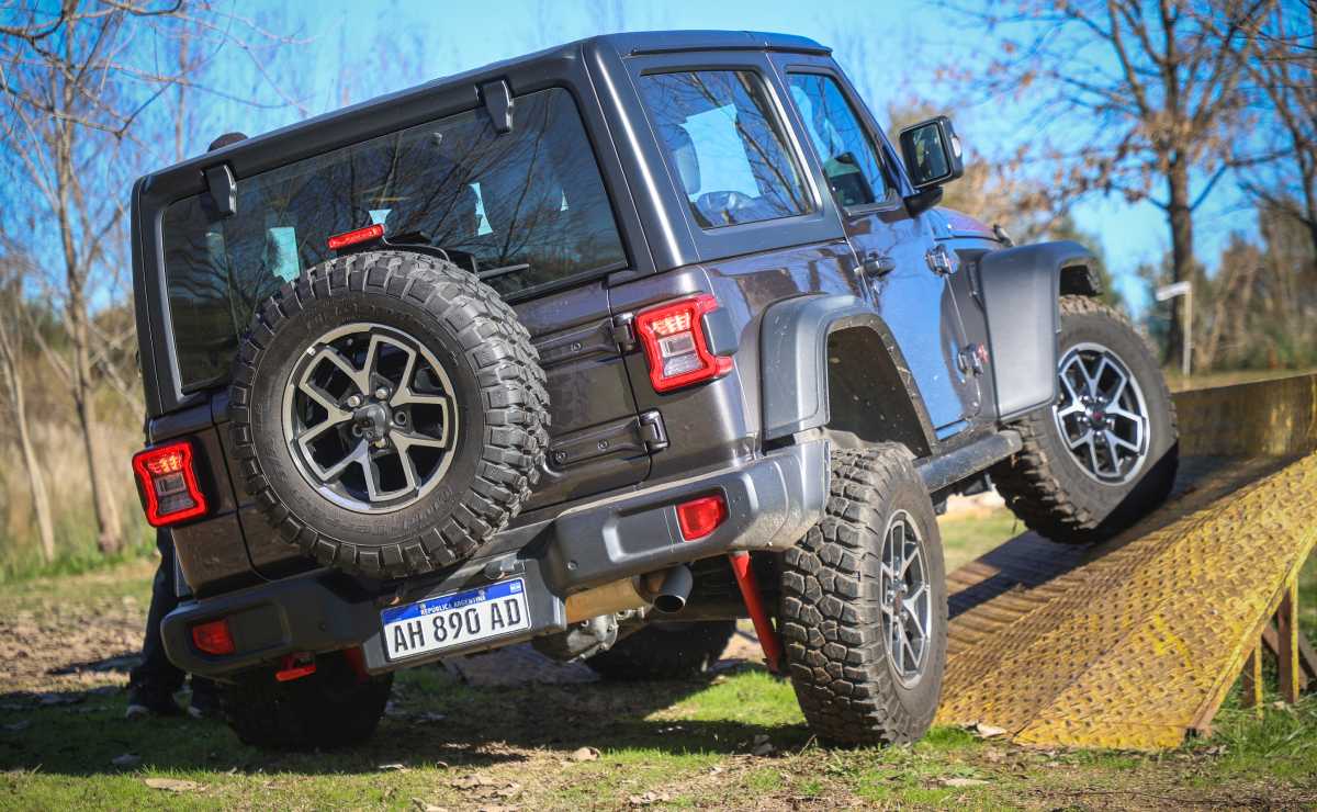 ¿Es el Jeep Wrangler Rubicon 3 Puertas el Todoterreno Definitivo de 2024? MDP Jeep Wrangler Prueba 6 ¿Es el Jeep Wrangler Rubicon 3 Puertas el Todoterreno Definitivo de 2024?