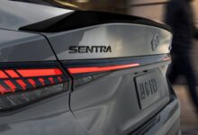 Nissan Sentra 2027: La Renovada Elegancia de la Versión Midnight Edition MDP Nissan Sentra 2027 Midnight Edition trasera Nissan Sentra 2027: La Renovada Elegancia de la Versión Midnight Edition
