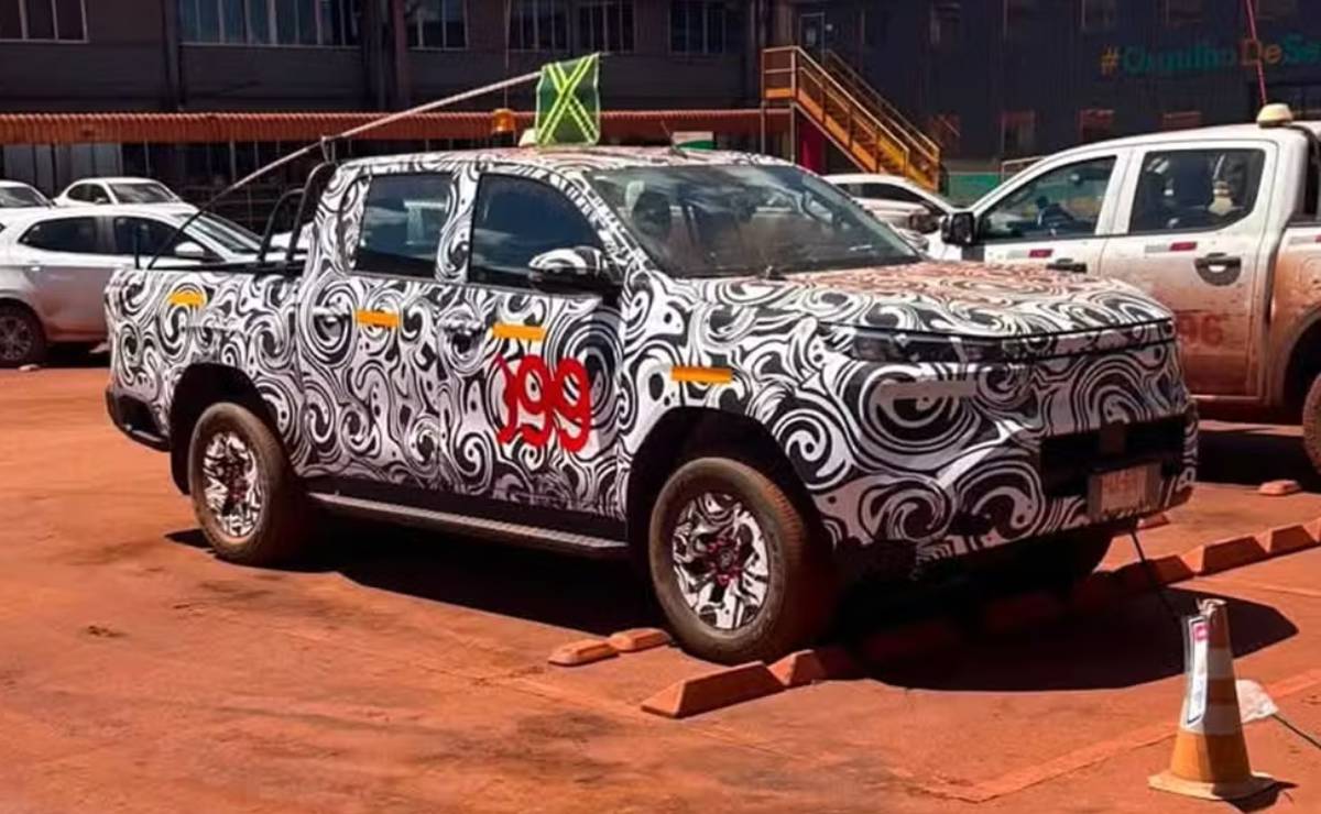 La Revolución Eléctrica de Toyota: Hilux se Reinventa para un Futuro Sostenible MDP Nueva Toyota Hilux electrica camuflada 1 1 La Revolución Eléctrica de Toyota: Hilux se Reinventa para un Futuro Sostenible