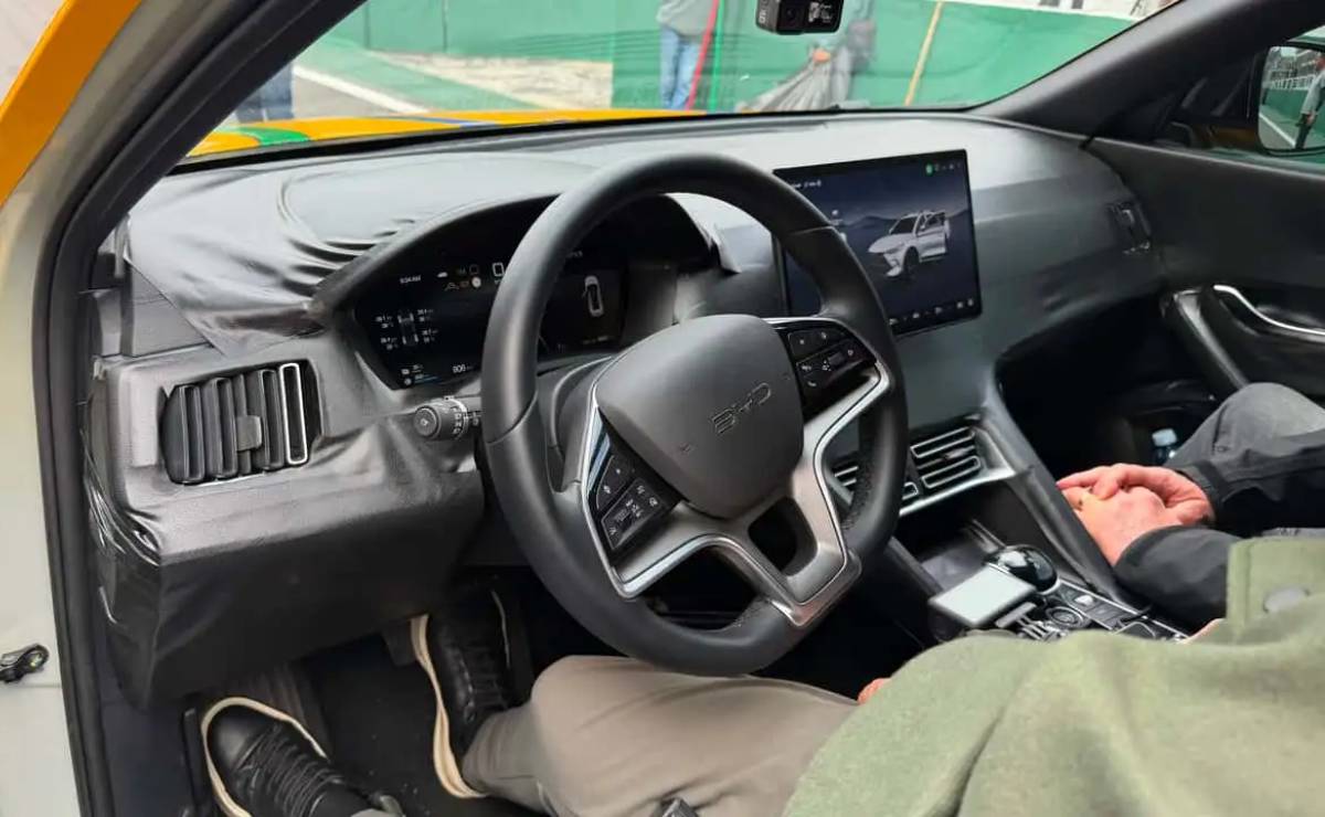MDP Pick up BYD Mako interior 1 La BYD Mako desembarca en el mercado: ¿Será la nueva líder de las pick-ups híbridas enchufables?