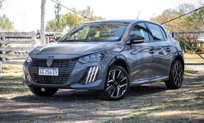 ¿Por qué el Peugeot 208 2026 es la opción más esperada del año en Argentina? MDP Prueba Peugeot 208 GT frente ¿Por qué el Peugeot 208 2026 es la opción más esperada del año en Argentina?