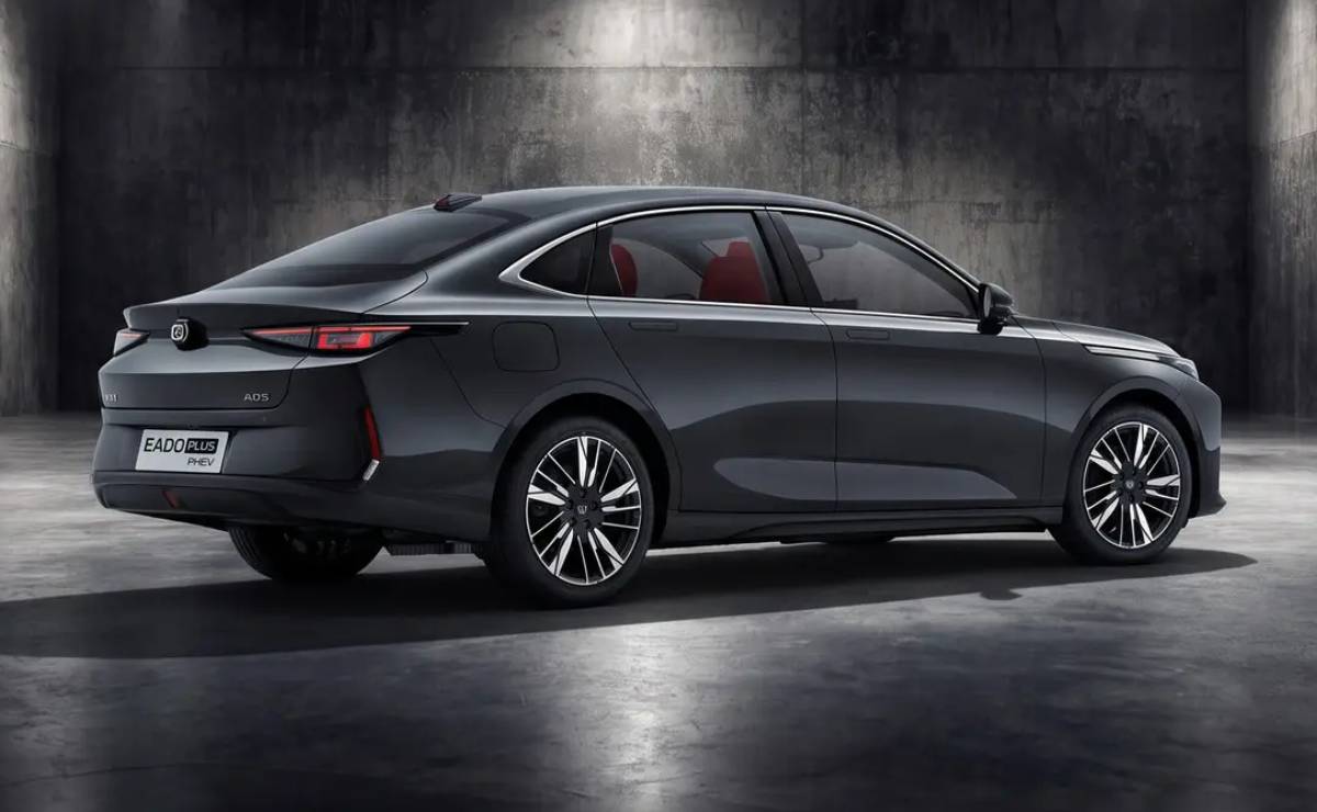 Changan Eado Plus: El Nuevo Sedán que Revoluciona el Mercado Argentino MDP Sedan Changan Eado Plus trasera Changan Eado Plus: El Nuevo Sedán que Revoluciona el Mercado Argentino