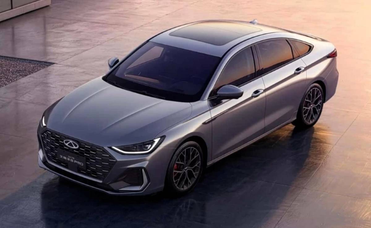 MDP Sedan Chery Arrizo 8 2027 frente Chery Arrizo 8 Pro 2027: Innovación tecnológica en cada maniobra