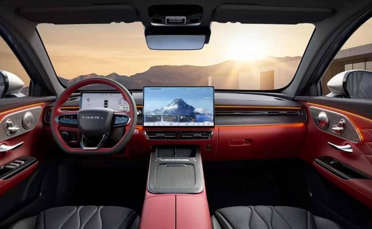 MDP Sedan Chery Arrizo 8 2027 interior Chery Arrizo 8 Pro 2027: Innovación tecnológica en cada maniobra
