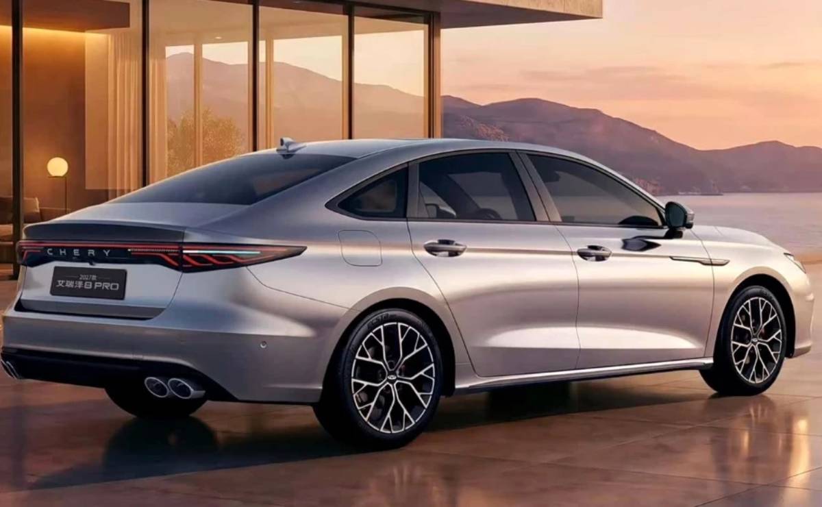 MDP Sedan Chery Arrizo 8 2027 trasera Chery Arrizo 8 Pro 2027: Innovación tecnológica en cada maniobra