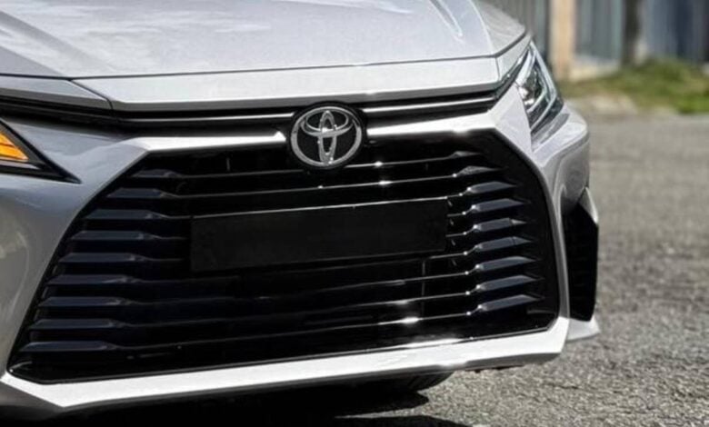 Toyota Yaris Sedán: ¿La Opción Híbrida que Reemplaza al Versa en Argentina? MDP Toyota Yaris sedan teaser 3 Toyota Yaris Sedán: ¿La Opción Híbrida que Reemplaza al Versa en Argentina?