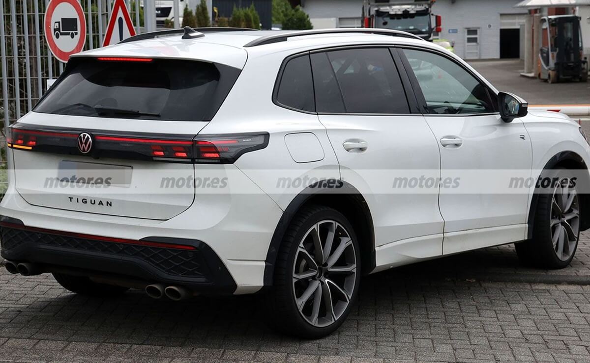 El Nuevo Volkswagen Tiguan R 2027: Potencia y Estilo En Un Solo SUV MDP Volkswagen Tiguan R 2027 parte trasera El Nuevo Volkswagen Tiguan R 2027: Potencia y Estilo En Un Solo SUV