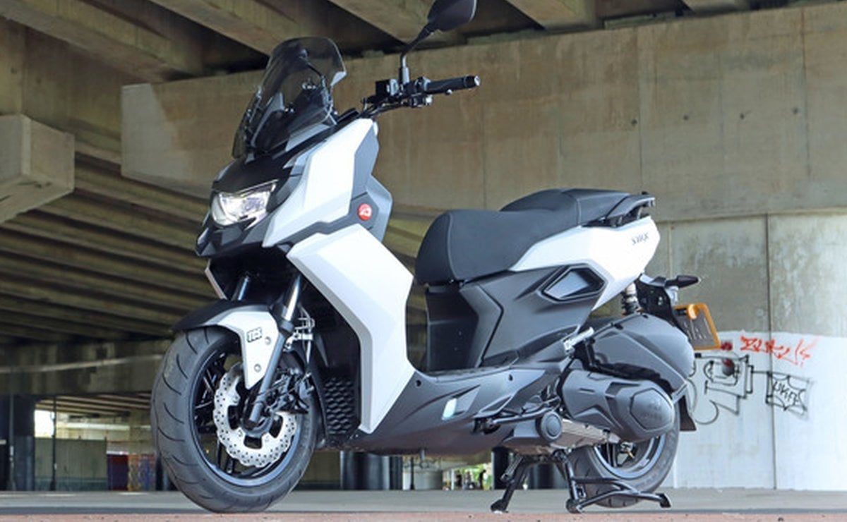 ¿Es el Aeontek STR 300 X la motocicleta que estabas esperando? MDP aeontek srt 300 x vs yamaha ¿Es el Aeontek STR 300 X la motocicleta que estabas esperando?