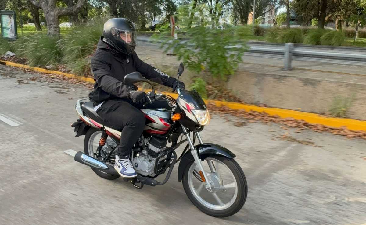 Suzuki AX100 vs Bajaj Boxer CT100: ¿Cuál es la mejor primera moto clásica? MDP bajaj boxer ct100 Suzuki AX100 vs Bajaj Boxer CT100: ¿Cuál es la mejor primera moto clásica?