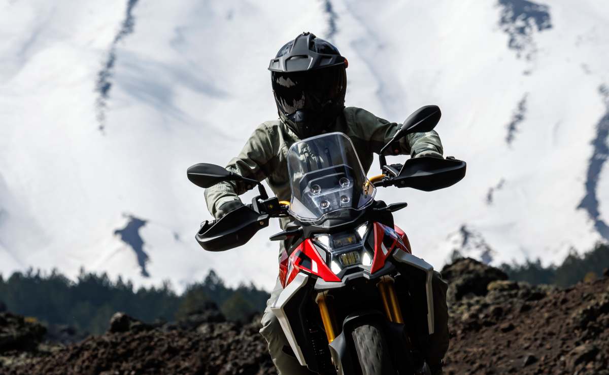 La esperada BMW F 450 GS aterriza en Argentina: ¿la mejor opción para los entusiastas del asfalto y la aventura? MDP bmw f450gs lanzamiento 3 La esperada BMW F 450 GS aterriza en Argentina: ¿la mejor opción para los entusiastas del asfalto y la aventura?