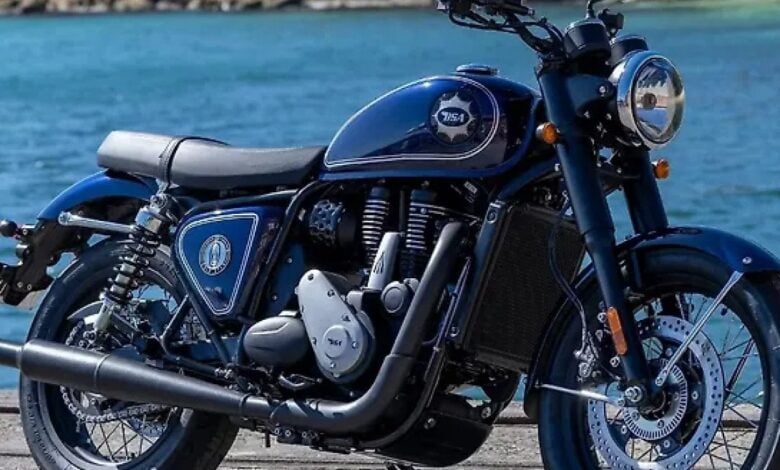 Descubre los Nuevos Colores de la BSA GoldStar 650: ¿La Revolución Clásica del 2023? MDP bsa goldstar 650 vs royal enfield1 Descubre los Nuevos Colores de la BSA GoldStar 650: ¿La Revolución Clásica del 2023?
