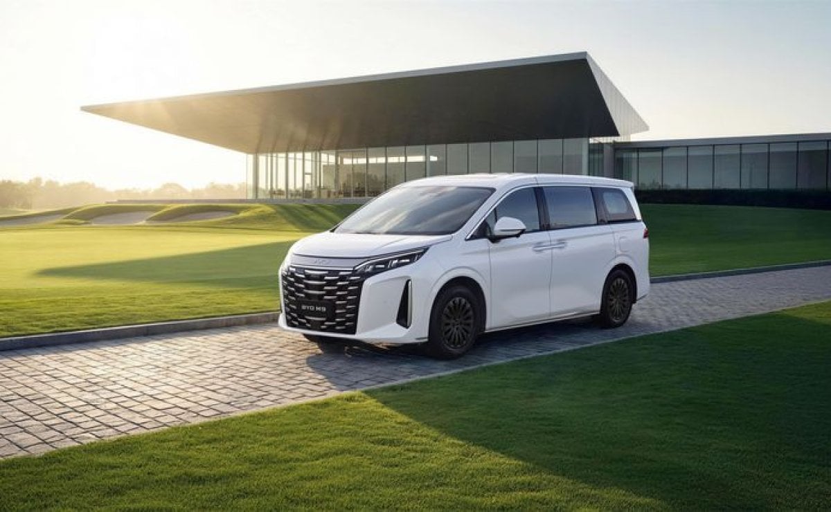 BYD M9: ¿El resurgimiento del monovolumen frente al auge de los SUVs? MDP byd m92 BYD M9: ¿El resurgimiento del monovolumen frente al auge de los SUVs?