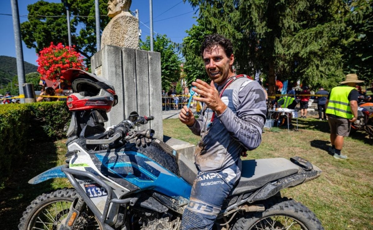 CFMoto 450MT: La Aventura que Conquistó los Cárpatos en la Red Bull Romaniacs 2026 MDP cfmoto 450mt romaniacs4 CFMoto 450MT: La Aventura que Conquistó los Cárpatos en la Red Bull Romaniacs 2026