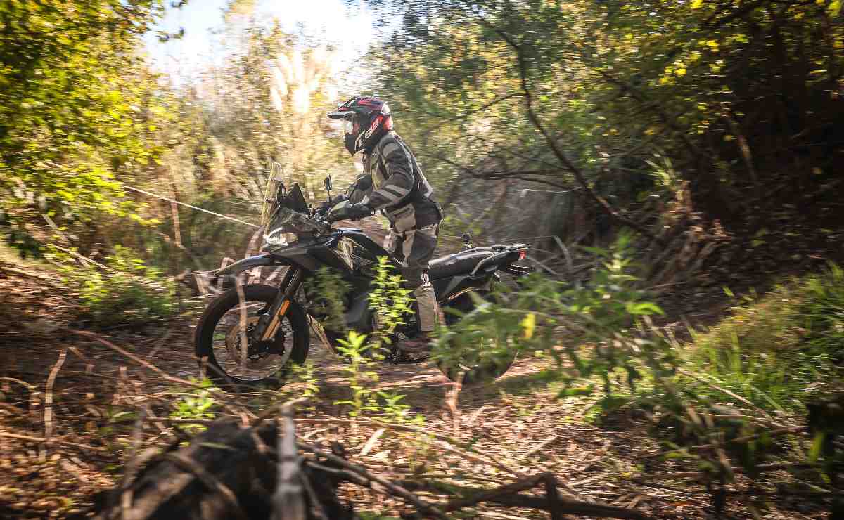 MDP cfmoto 800 mt CFMoto 800 MT-X vs Voge DS800X Rally: ¿Quién lidera la nueva era del off-road?
