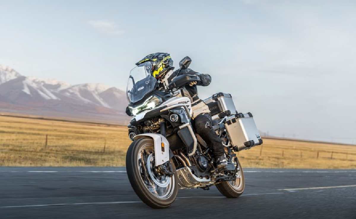 MDP cfmoto 800mt es 2 Las Motos Adventure: La Tendencia Que Revoluciona el Paisaje Urbano y Rural