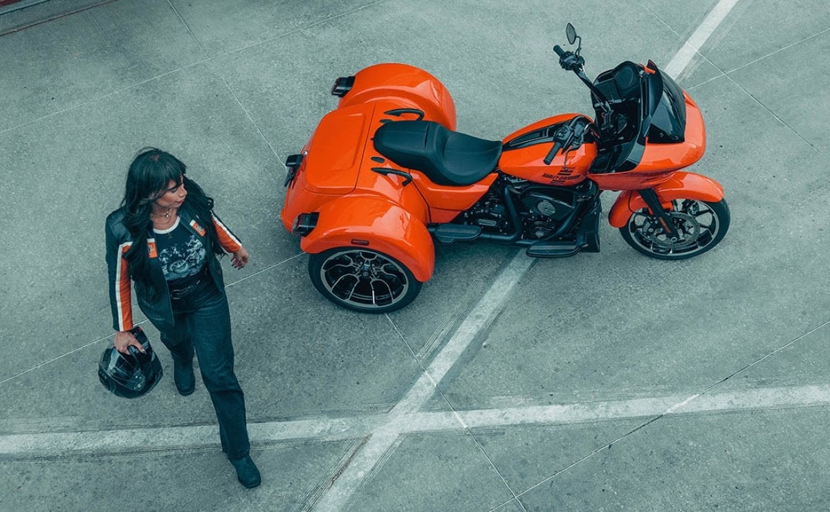 La Harley-Davidson Road Glide 3 2026: Revolucionando el mundo de los triciclos a motor Vista lateral de la Harley-Davidson Road Glide 3